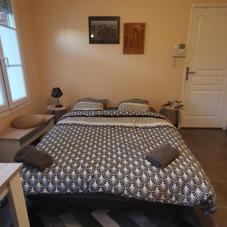 Logement en hypercentre dans une résidence Amiens Extérieur photo