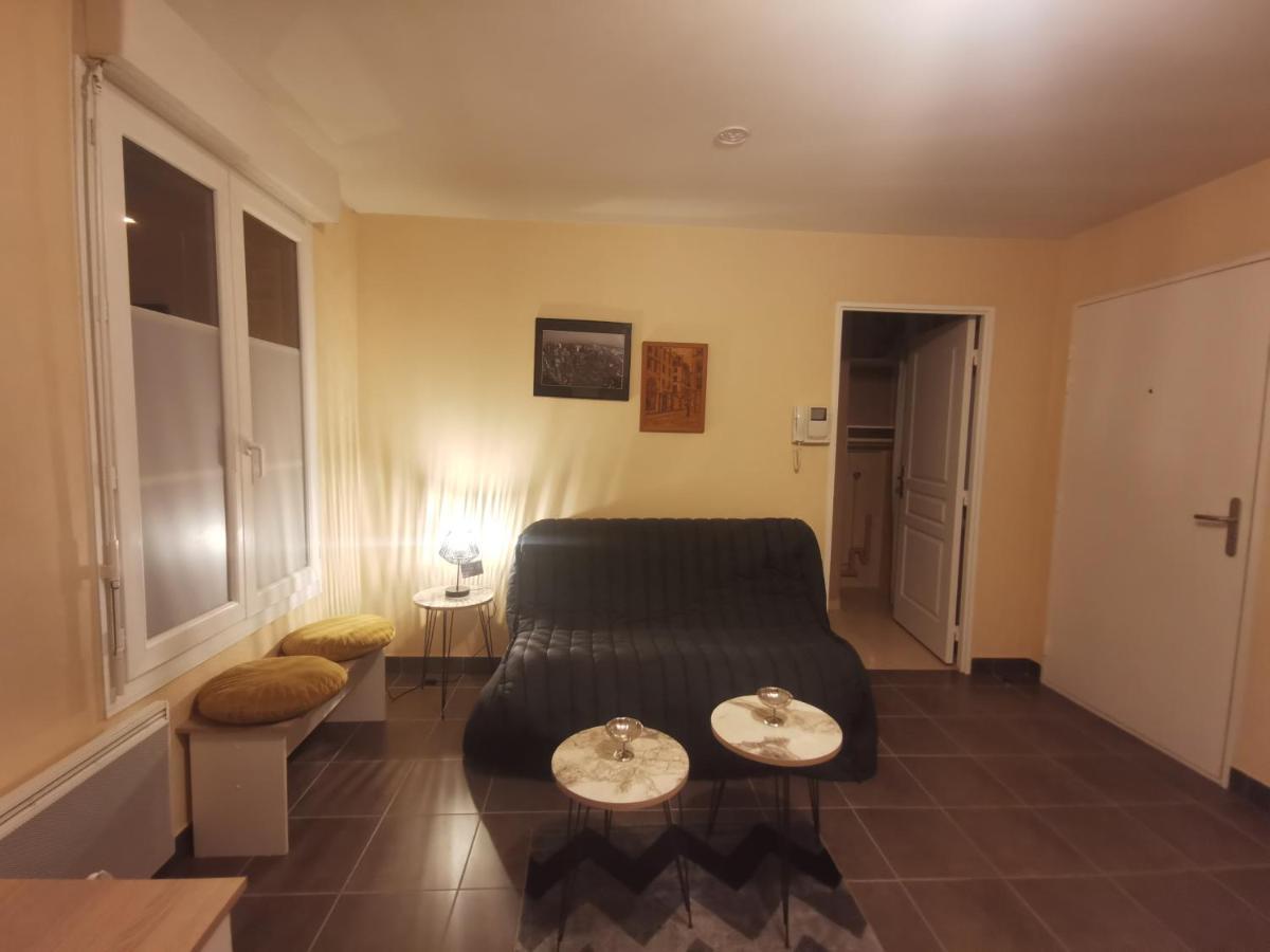 Logement en hypercentre dans une résidence Amiens Extérieur photo